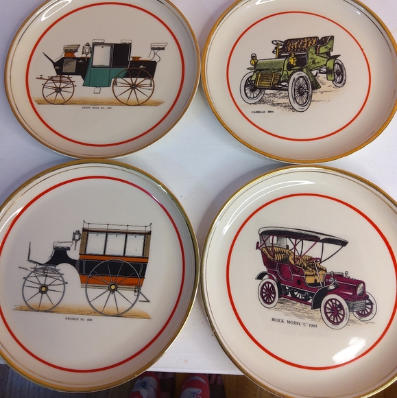 Hyalyn Automobile Plates Set of 4 - Picture 1 of 7
